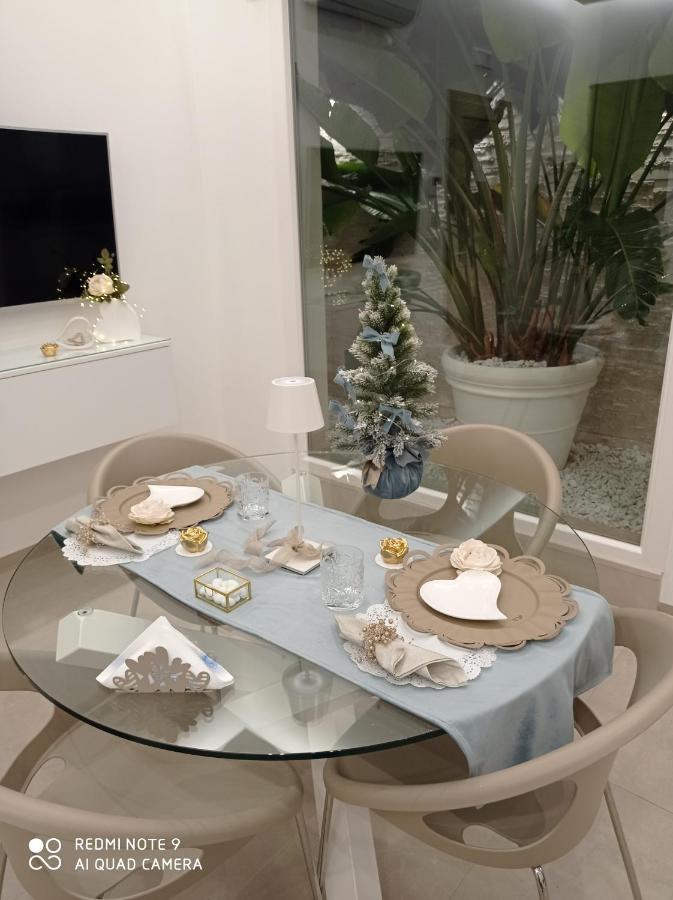 Romantic Suite Monopoli Luaran gambar